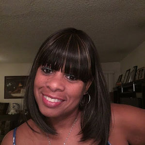 Meet your Posher, Adina